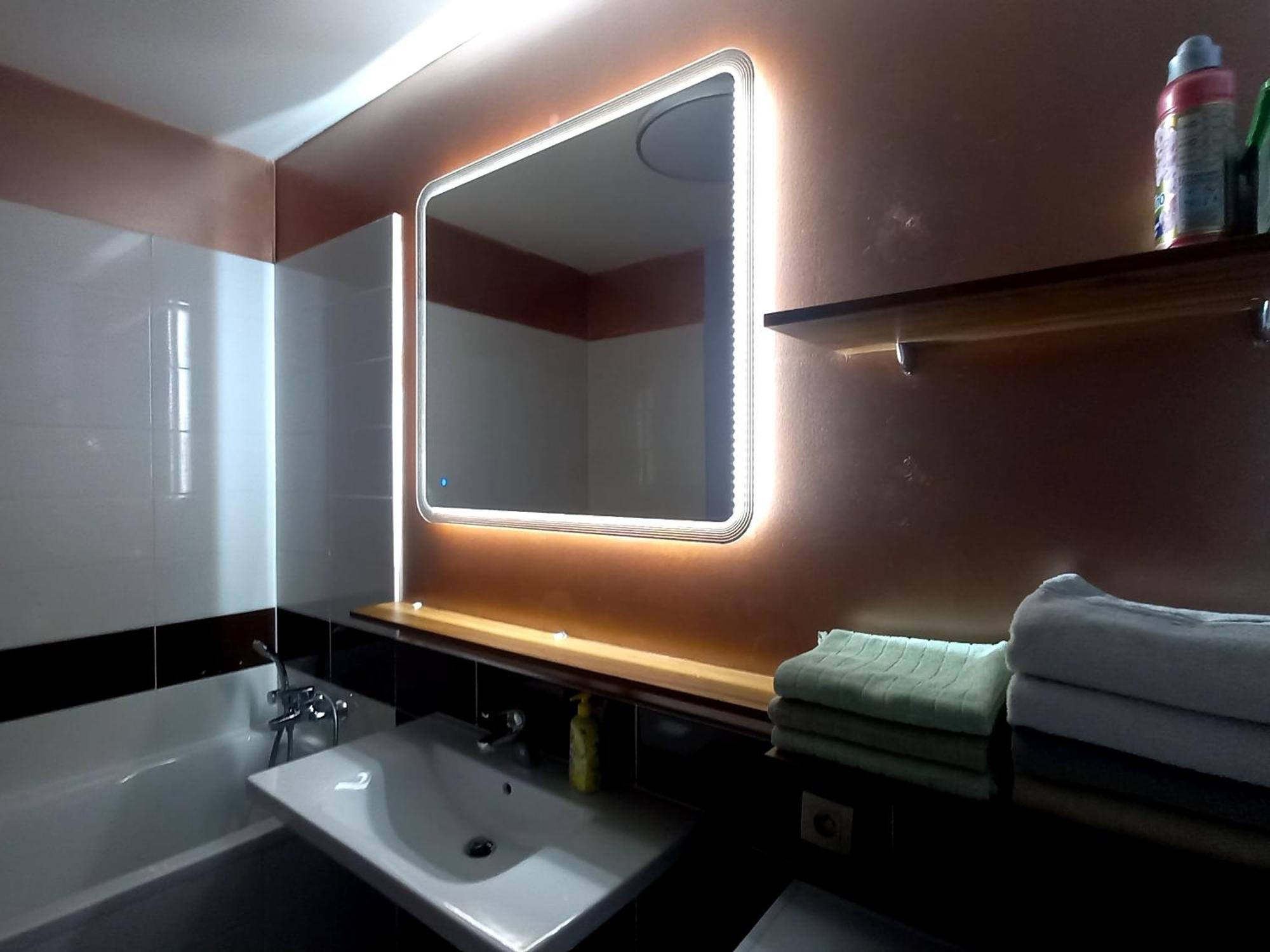 Panorama City - Spacious Apartment Near Eurovea Bratislava Exterior foto